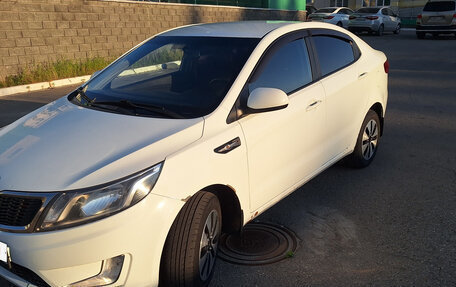 KIA Rio III рестайлинг, 2012 год, 830 000 рублей, 2 фотография