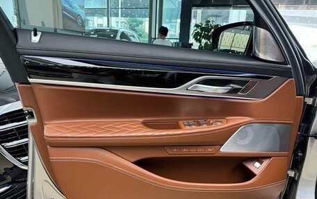 BMW 7 серия, 2022 год, 7 400 000 рублей, 16 фотография