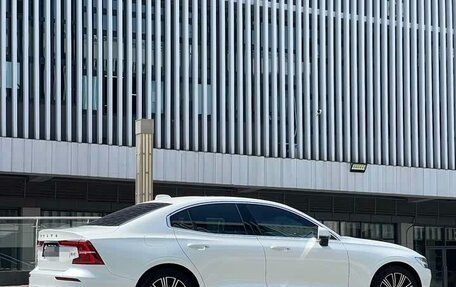 Volvo S60 III, 2022 год, 2 450 000 рублей, 11 фотография