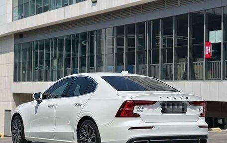 Volvo S60 III, 2022 год, 2 450 000 рублей, 9 фотография
