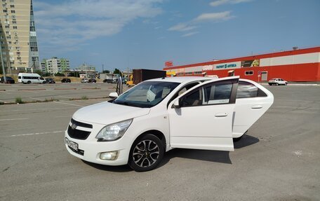 Chevrolet Cobalt II, 2014 год, 680 000 рублей, 2 фотография