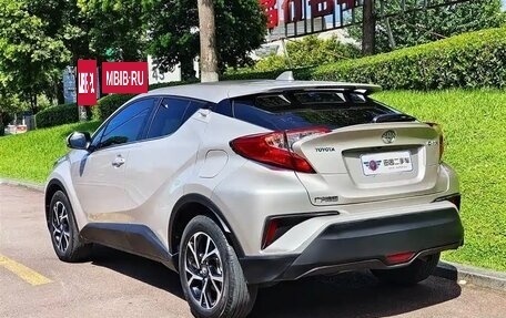 Toyota C-HR I рестайлинг, 2021 год, 1 950 000 рублей, 3 фотография