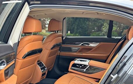 BMW 7 серия, 2020 год, 5 450 000 рублей, 19 фотография