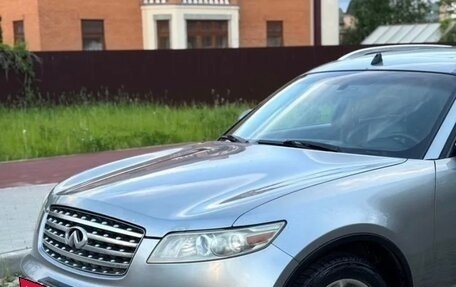 Infiniti FX I, 2004 год, 750 000 рублей, 4 фотография