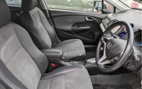 Honda Insight II рестайлинг, 2013 год, 880 000 рублей, 7 фотография