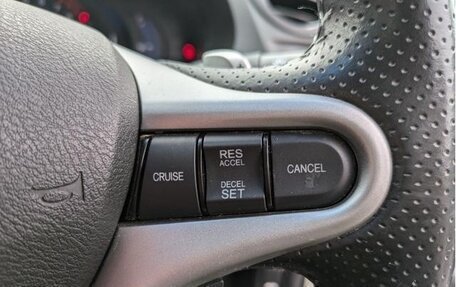 Honda Insight II рестайлинг, 2013 год, 880 000 рублей, 13 фотография