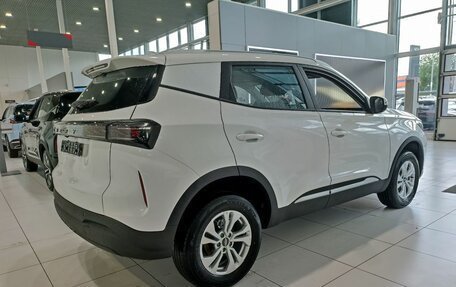 Chery Tiggo 4 I рестайлинг, 2025 год, 1 999 000 рублей, 6 фотография