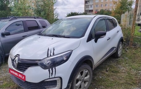 Renault Kaptur I рестайлинг, 2018 год, 1 342 000 рублей, 1 фотография