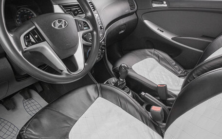 Hyundai Solaris II рестайлинг, 2013 год, 569 000 рублей, 8 фотография