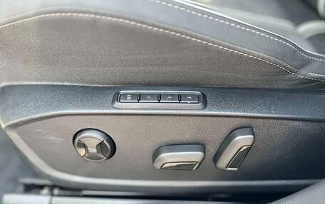 Volkswagen Golf VIII, 2021 год, 1 850 000 рублей, 10 фотография