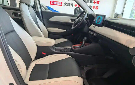 Honda Vezel, 2023 год, 1 887 199 рублей, 18 фотография