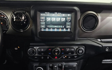 Jeep Wrangler, 2021 год, 3 038 000 рублей, 13 фотография