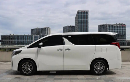 Toyota Alphard III, 2021 год, 7 500 000 рублей, 5 фотография