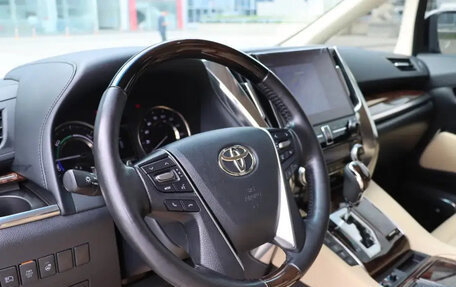 Toyota Alphard III, 2021 год, 7 500 000 рублей, 9 фотография