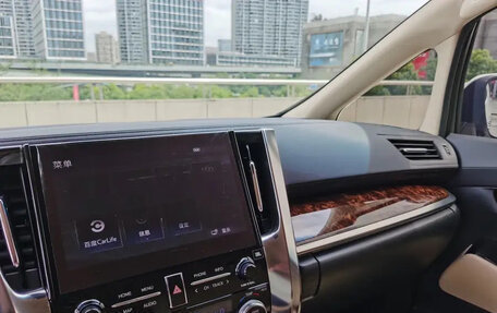 Toyota Alphard III, 2021 год, 7 500 000 рублей, 18 фотография