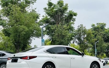 Lexus ES VII, 2021 год, 2 650 000 рублей, 4 фотография