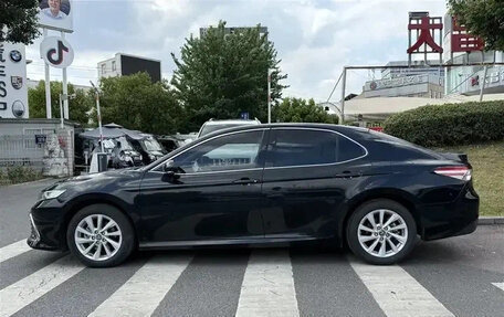 Toyota Camry, 2022 год, 2 000 000 рублей, 5 фотография