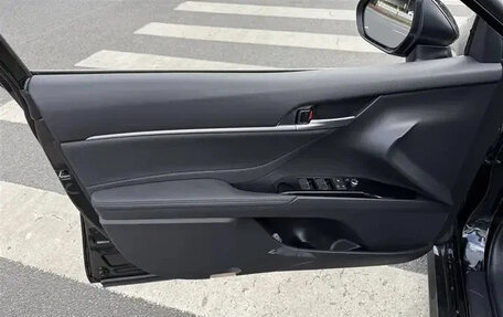 Toyota Camry, 2022 год, 2 000 000 рублей, 11 фотография
