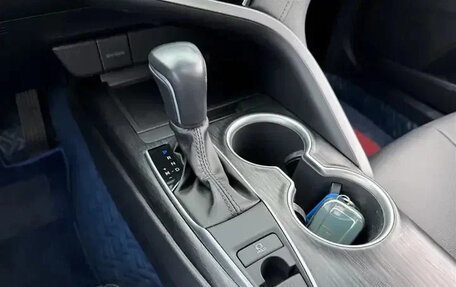 Toyota Camry, 2022 год, 2 000 000 рублей, 12 фотография