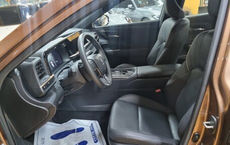Toyota Crown, 2023 год, 4 700 000 рублей, 5 фотография