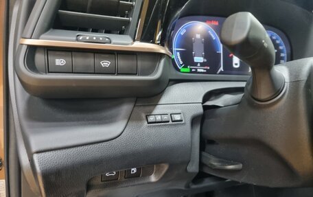 Toyota Crown, 2023 год, 4 700 000 рублей, 11 фотография