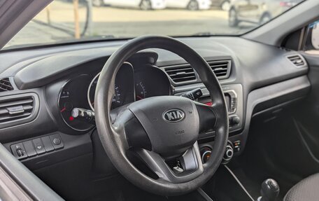 KIA Rio III рестайлинг, 2013 год, 740 000 рублей, 5 фотография