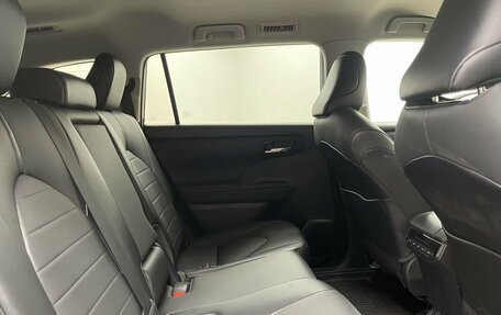 Toyota Highlander, 2021 год, 4 799 000 рублей, 13 фотография