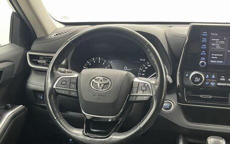 Toyota Highlander, 2021 год, 4 799 000 рублей, 21 фотография