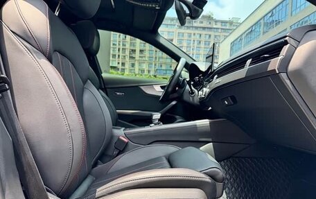 Audi A4, 2022 год, 2 215 000 рублей, 13 фотография