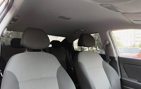 Hyundai Solaris II рестайлинг, 2013 год, 777 000 рублей, 12 фотография