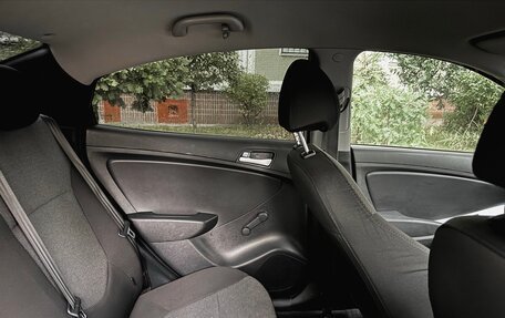 Hyundai Solaris II рестайлинг, 2013 год, 777 000 рублей, 17 фотография