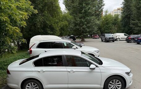 Volkswagen Passat B8 рестайлинг, 2019 год, 2 380 000 рублей, 4 фотография