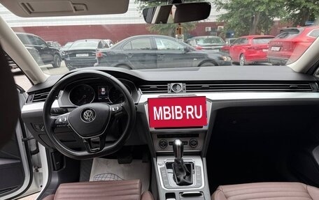 Volkswagen Passat B8 рестайлинг, 2019 год, 2 380 000 рублей, 8 фотография