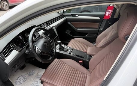Volkswagen Passat B8 рестайлинг, 2019 год, 2 380 000 рублей, 6 фотография
