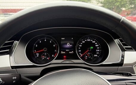 Volkswagen Passat B8 рестайлинг, 2019 год, 2 380 000 рублей, 12 фотография