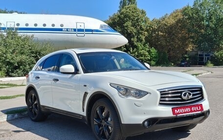 Infiniti FX II, 2012 год, 1 899 990 рублей, 4 фотография
