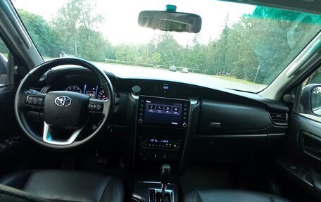 Toyota Fortuner II, 2022 год, 5 100 000 рублей, 24 фотография