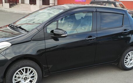 Toyota Vitz, 2011 год, 885 000 рублей, 2 фотография