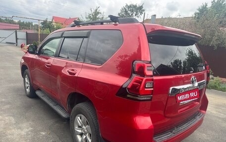 Toyota Land Cruiser Prado 150 рестайлинг 2, 2018 год, 3 900 000 рублей, 8 фотография