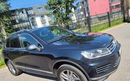 Volkswagen Touareg III, 2016 год, 3 200 000 рублей, 2 фотография