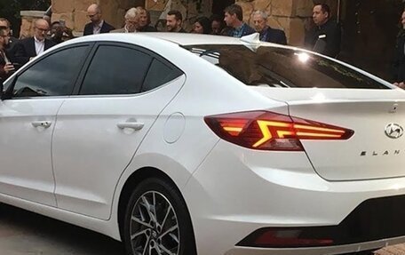 Hyundai Elantra VI рестайлинг, 2019 год, 1 370 000 рублей, 2 фотография