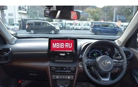Toyota Yaris Cross, 2021 год, 1 590 000 рублей, 6 фотография