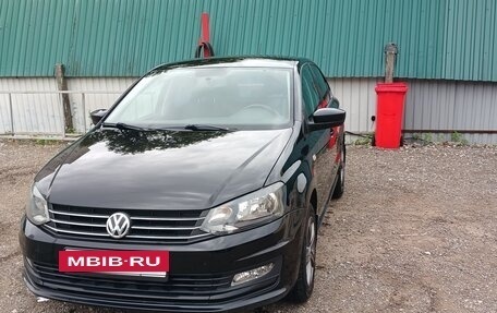 Volkswagen Polo VI (EU Market), 2015 год, 1 060 000 рублей, 2 фотография