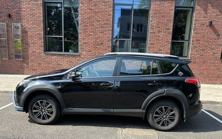 Toyota RAV4, 2018 год, 2 400 000 рублей, 3 фотография