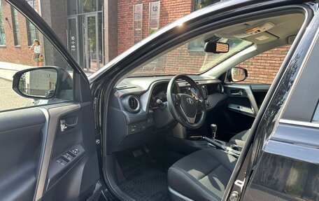 Toyota RAV4, 2018 год, 2 400 000 рублей, 7 фотография