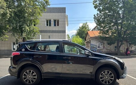 Toyota RAV4, 2018 год, 2 400 000 рублей, 2 фотография