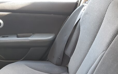 Nissan Tiida, 2011 год, 750 000 рублей, 3 фотография