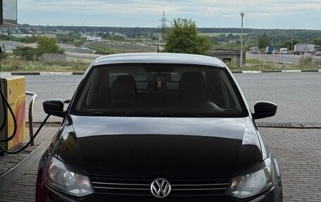 Volkswagen Polo VI (EU Market), 2011 год, 639 000 рублей, 2 фотография
