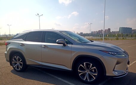 Lexus RX IV рестайлинг, 2021 год, 4 600 000 рублей, 9 фотография