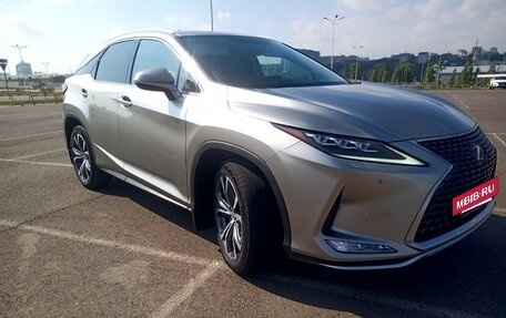 Lexus RX IV рестайлинг, 2021 год, 4 600 000 рублей, 10 фотография